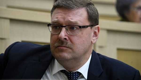 Косачев связал сохранение санкций против ЕС с выполнением Киевом "Минска-2"