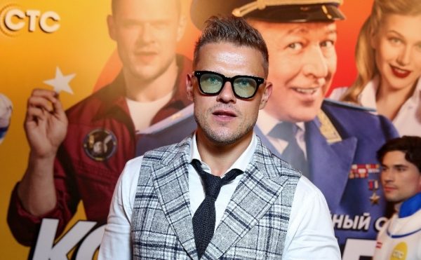 Михаил Тарабукин о новом сериале «Команда Б», полетах в центрифуге, поцелуях в подсобках и чудаках