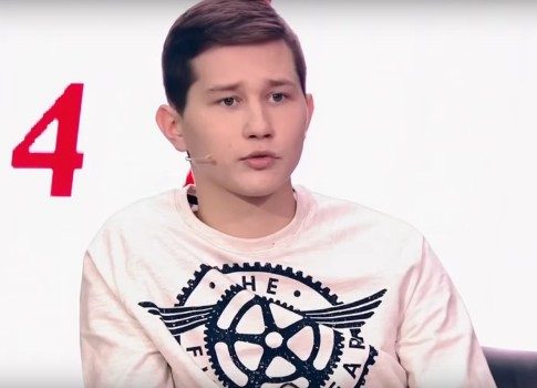 Судьба Коли: приемный сын Евдокии Германовой <!--more--></noscript>встретится с настоящей матерью в шоу «На самом деле»” /></p>
<p class=