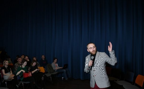 На ТНТ4 два новых шоу: не пропустите премьеру проектов «Селфи» и «Прожарка»