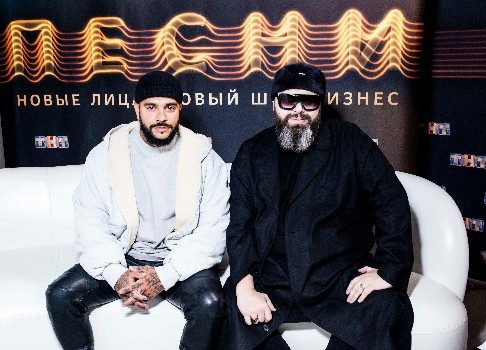 Та самая девушка с арфой на проекте «Песни»: Алиса Жмурова рассказала о своем участии в шоу ТНТ