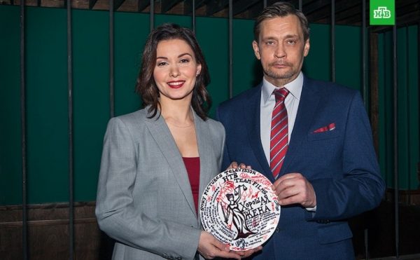 Любить по-русски: появились первые фото со съемок российской адаптации сериала «Хорошая жена»