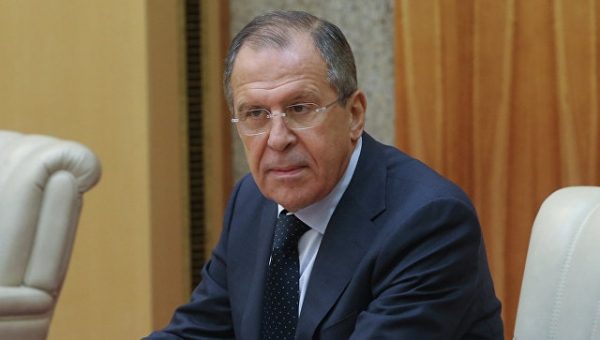 Лавров начинает визит во Вьетнам