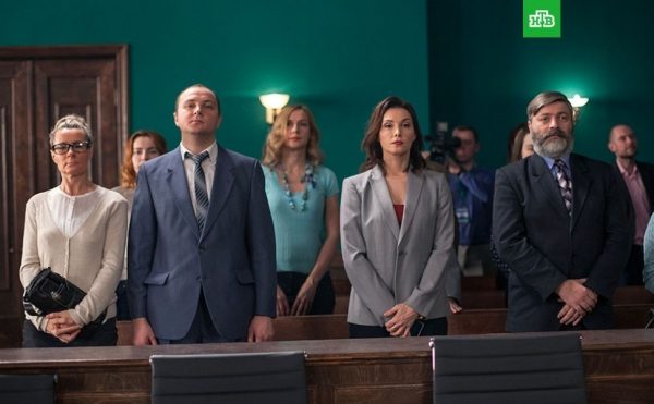 Любить по-русски: появились первые фото со съемок российской адаптации сериала «Хорошая жена»