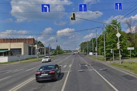 Напротив «Дома мебели» столкнулись две легковушки