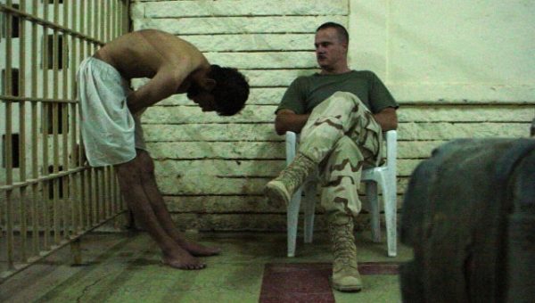Бывшие узники Абу-Грейб рассказали о пытках американских военных