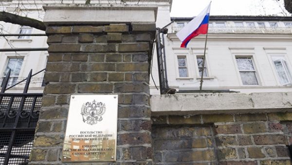 "Нам нужен Пуаро": посольств<span id=