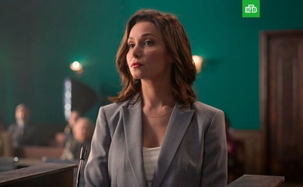 Любить по-русски: появились первые фото со съемок российской адаптации сериала «Хорошая жена»