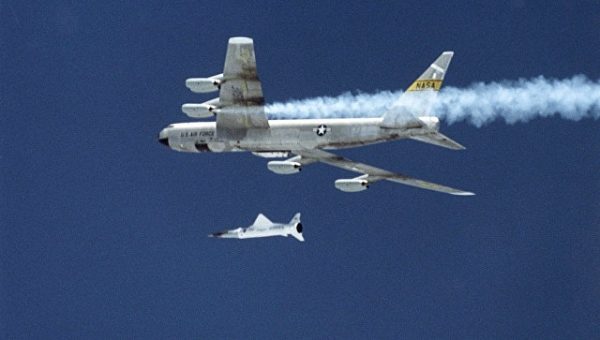 США испытают гиперзвуковое оружие в следующем году
