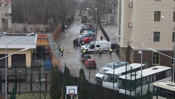 В Одессе объяснили требование покинуть территорию российского консульства