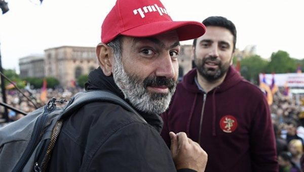 Будущее Армении: Пашинян назвал приоритеты политики и заручился поддержкой