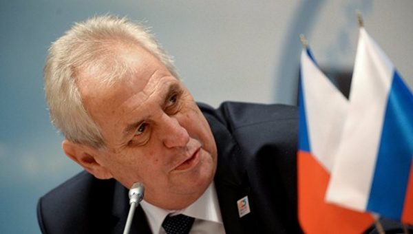 Запад разворошил Ближний Восток, заявил Земан