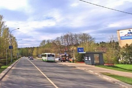 Женщина пострадала при падении в автобусе на улице Юности