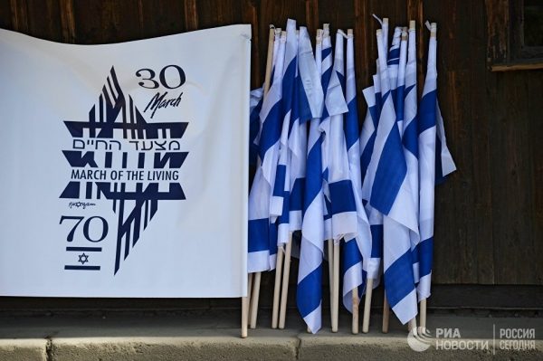Президенты Польши и Израиля приняли участие в "Марше живых" в Освенциме
