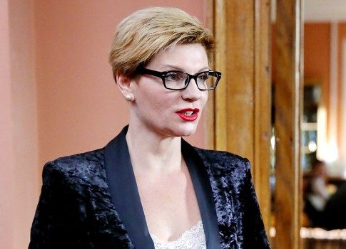  Детективная премьера: на «ТВ Центре» новый мини-сериал «Десять стрел для одной»