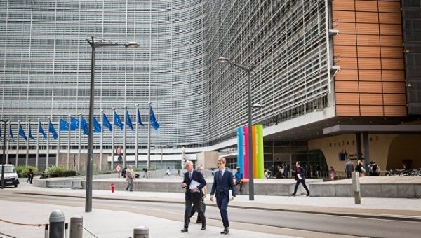В ЕК надеются на быстрое решение ситуации с судебной реформой в Польше