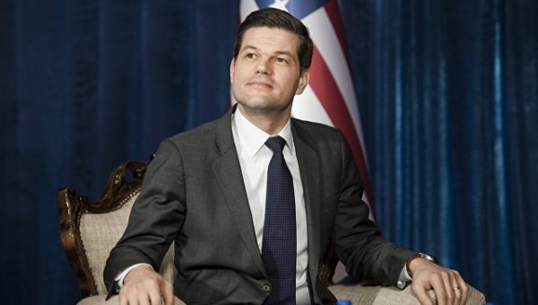 Помощник госсекретаря США Митчелл посетит Грузию и Украину