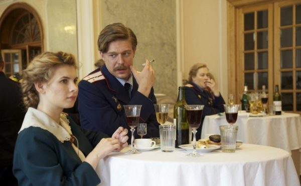 Хорошая девочка: сегодня Первый канал покажет сериал Оксаны Карас «Отличница»