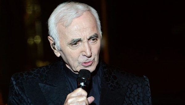 Азнавур открыл мемориал жертв геноцида армян