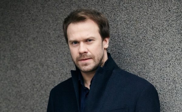«Спец» по ингибиторам и статинам: Алексей Морозов о съемках в Киеве и застолье с раками, отношении к юмору и женщинам
