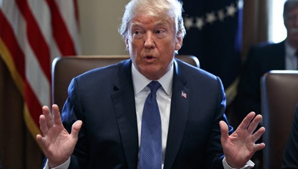 Трамп заявил, что США "не играют в игры" с КНДР