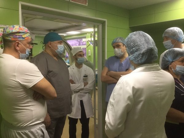 Экстремальные роды в рентгеноперационной. Мама и малышка спасены.