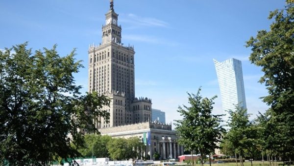 Мэр Джерси сожалеет о своих нападках на спикера парламента Польши