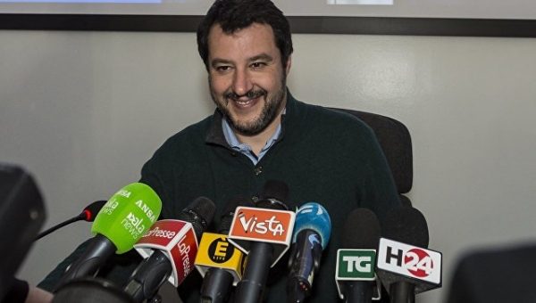 Лидер "Лиги" призвал президента Италии назначить дату досрочных выборов