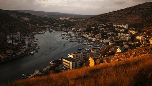 Власти украинского города использовали на Дне Европы карту с двумя Крымами