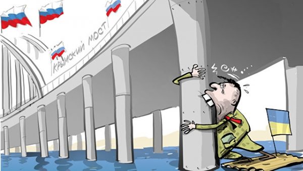 В Крыму ответили на планы Порошенко использовать мост на полуостров