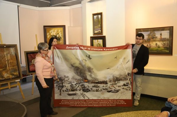 Зеленоградские школьники провели для ветеранов экскурсию по Музею Зеленограда