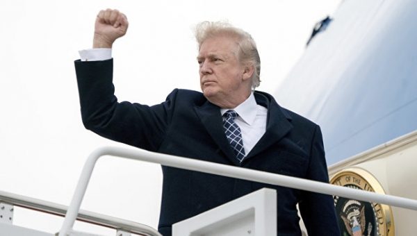 СМИ вычислили тайного информатора ФБР в предвыборном штабе Трампа