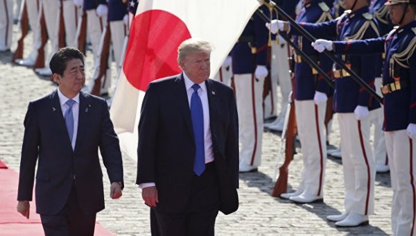 Трамп и Абэ обсудили итоги визита Помпео в КНДР