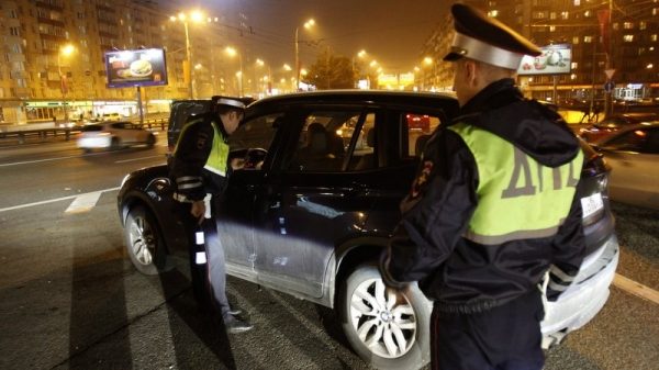 В Зеленограде преступник наехал на полицейского