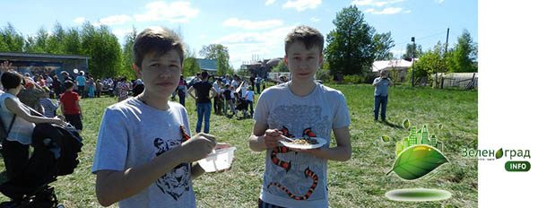 stroyashhijsya-pokrovskij-hram-otprazdnoval-73-j-den-pobedy-15