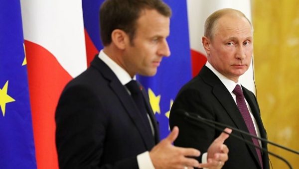 Путин и Макрон не обсуждали "дело Скрипалей", заявили в МИД