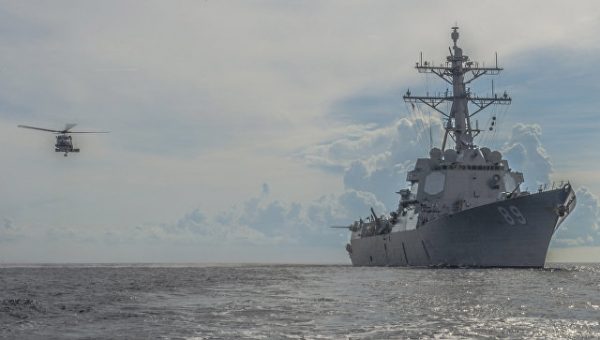 Китай обвинил США во вторжении в свои территориальные воды