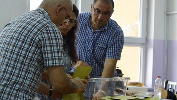 Турецкие националисты объявили о победе своего альянса с партией Эрдогана