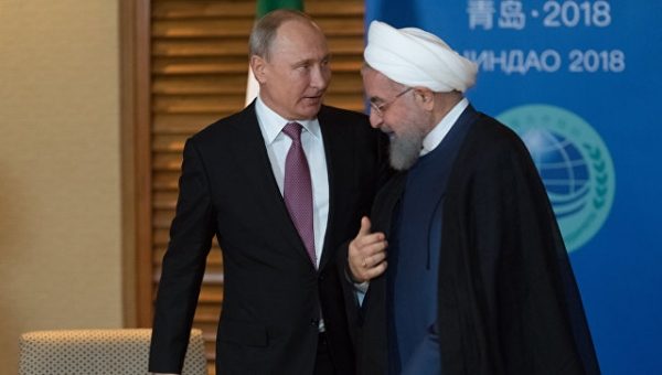Роухани поблагодарил Путина за поддержку присоединения Ирана к ШОС
