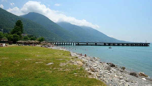 Обманутые, но довольные: туристы рассказали, как их выручила Абхазия