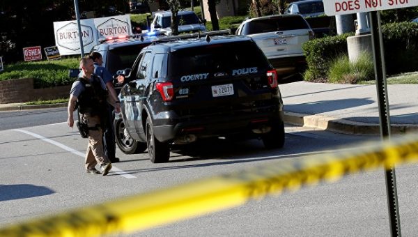 В США Capital Gazette выпустила новый номер после стрельбы в редакции