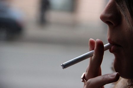 Несовершеннолетняя зеленоградка ударила офицера полиции по лицу
