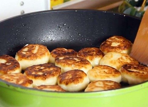 Теория заговора. Смотрите на Первом канале расследование «Молочные продукты, в которых нет молока»
