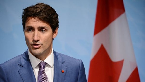 Советник Трампа назвал слова Трюдо на саммите G7 "ударом в спину"