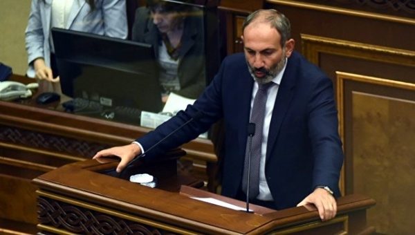 Парламент Армении одобрил программу нового правительства