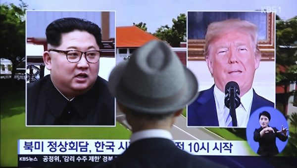 Трамп поделился с Абэ информацией по предстоящему саммиту США и КНДР