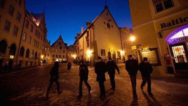 Посол России в Эстонии открыл обновленную памятную доску князю Горчакову