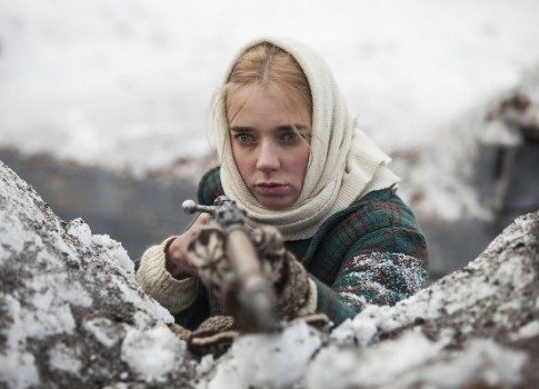 Актриса Алена Чехова о премьере военного детектива «Прощаться не будем», морозных съемках в Твери и работе в Голливуде