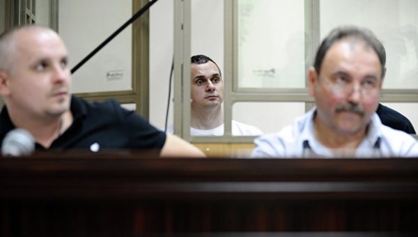 Украинский военный рассказал, что передал Сенцову взрывчатку