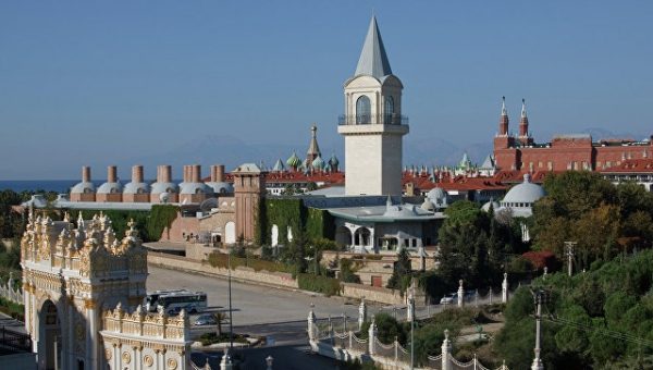 Турецкий отель намерен судиться с россиянкой за ущерб репутации